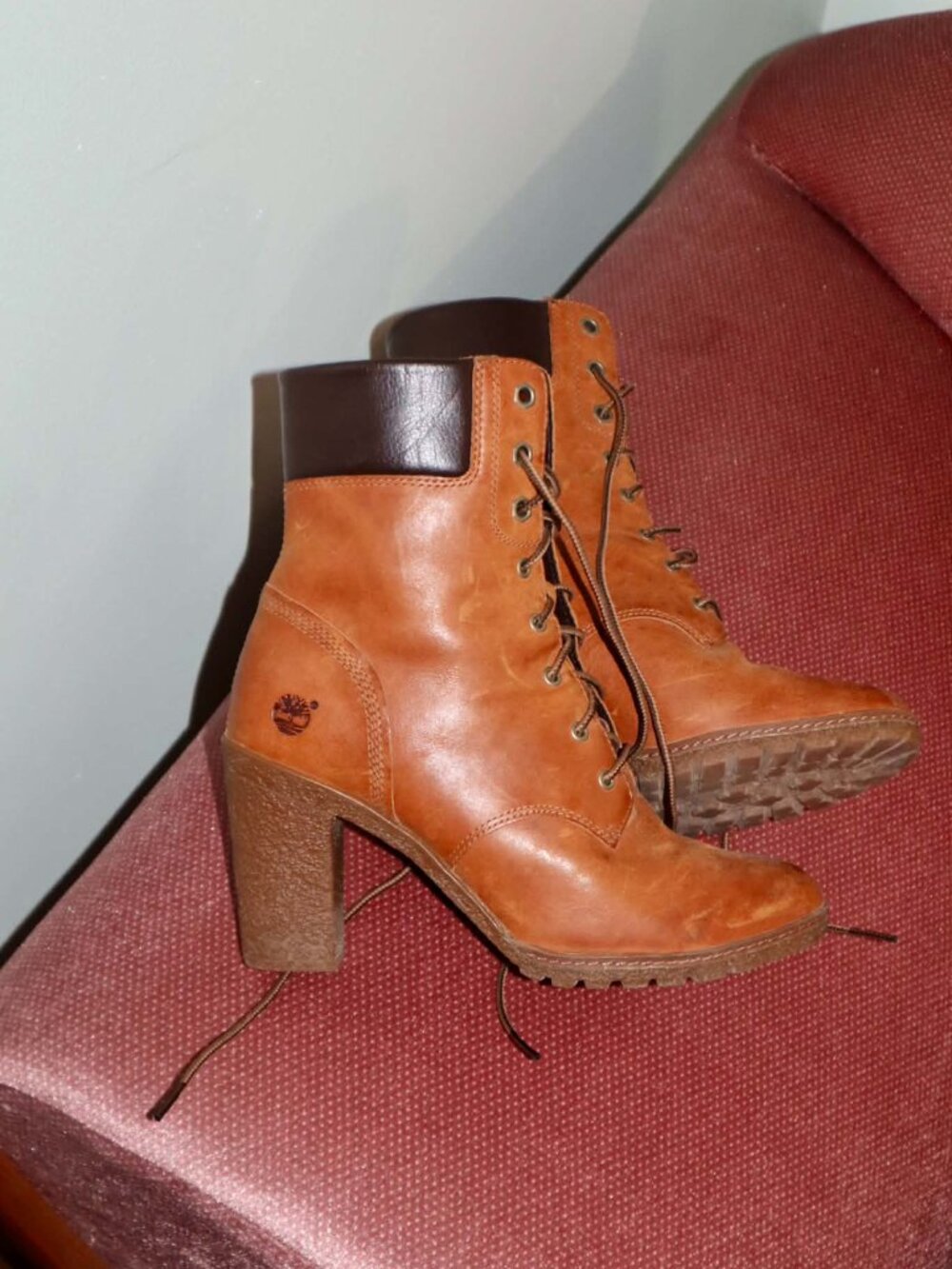 Timberland Women's Tan Boots - Picture 3 of 9